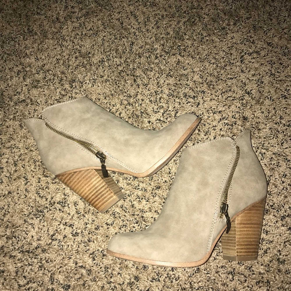 michael shannon booties